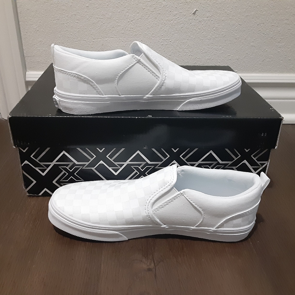 Vans - Picture 3 of 4